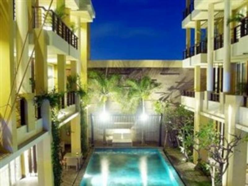 Hotel 100 Sunset Boutique Kuta Lombok Exterior foto