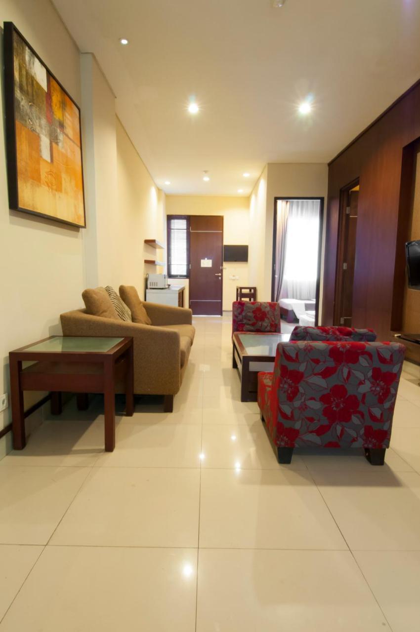 Hotel 100 Sunset Boutique Kuta Lombok Exterior foto